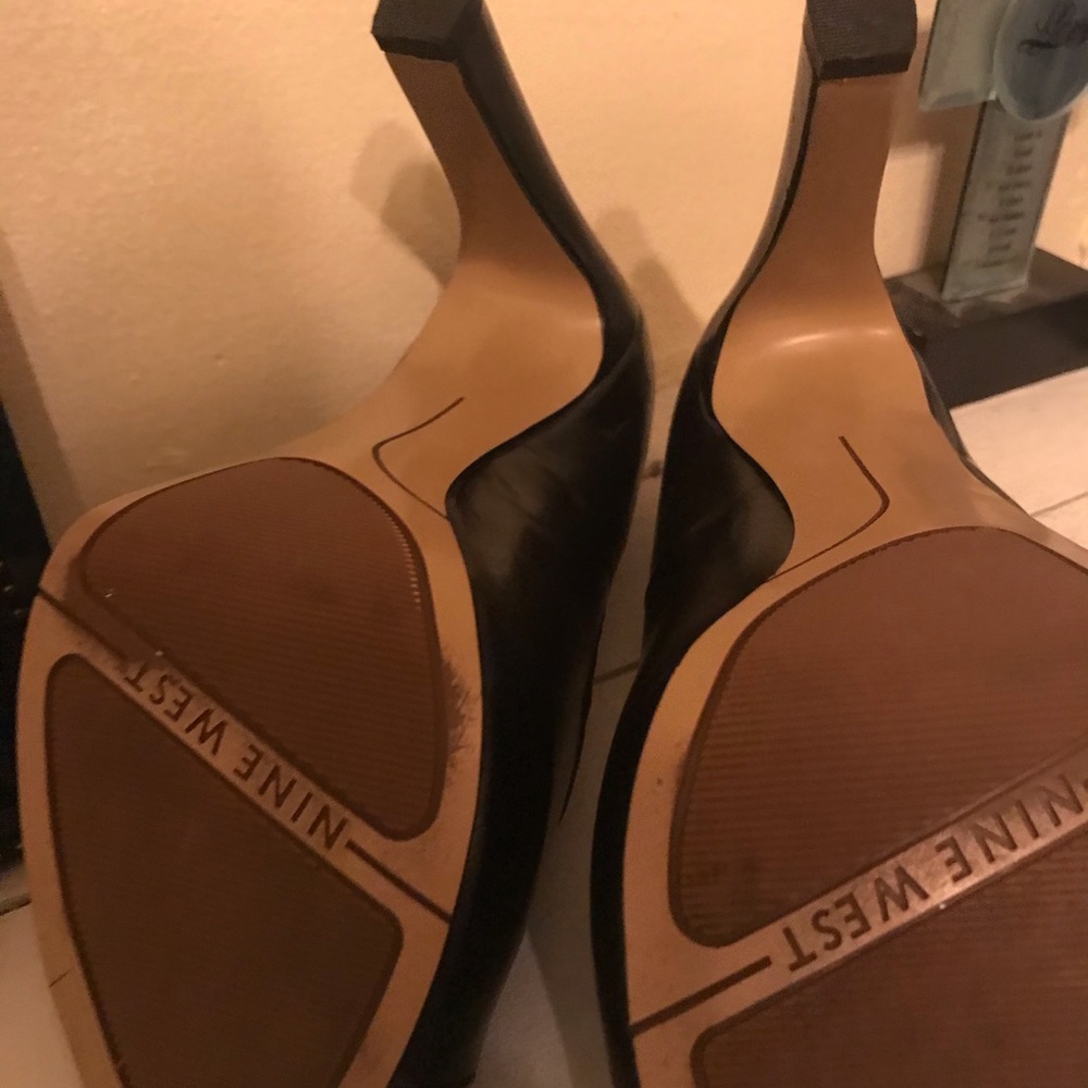 Shoes - Picture 3 of 3